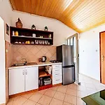 Edi By Guide Villa