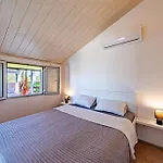 Edi By Guide Villa *