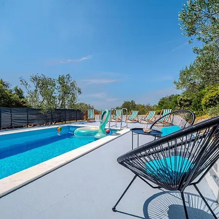 Edi By Guide Willa *