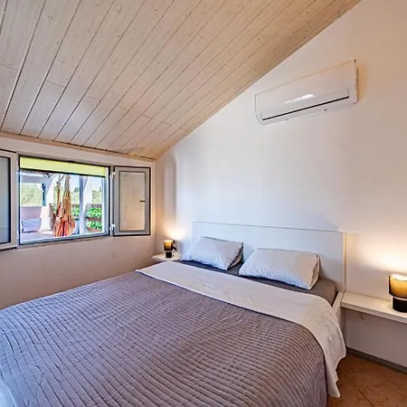 Edi By Guide Willa *